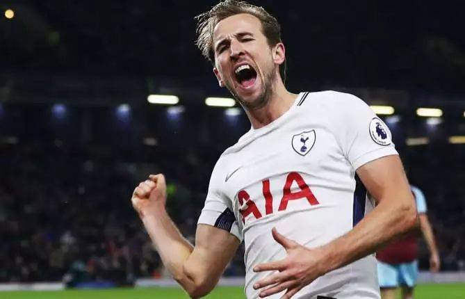 包含沃特福德取胜动力足，球队前景一片光明的词条