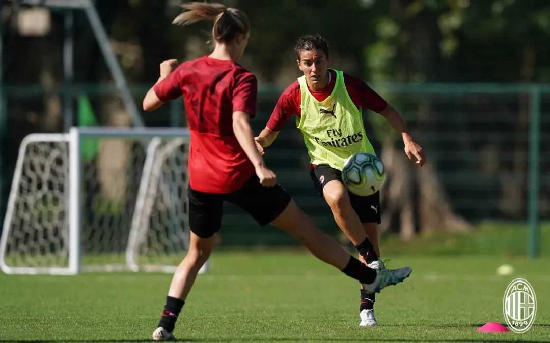 澳大利亚国家队在友谊赛中大获全胜 澳大利亚国家队在友谊赛中大获全胜