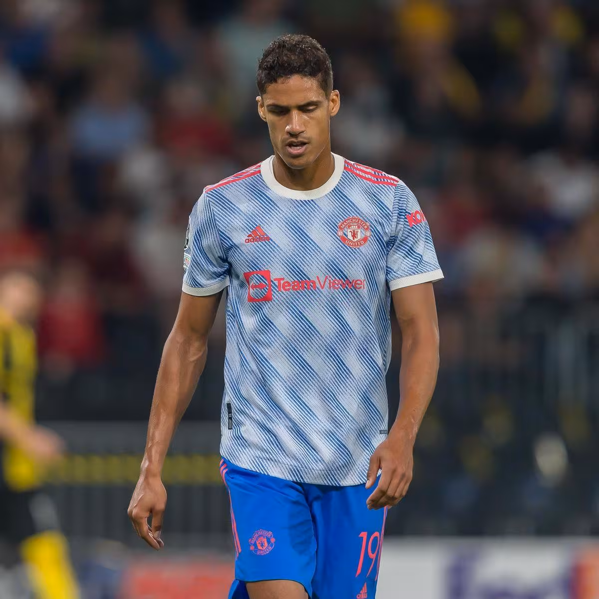 沃尔夫斯堡取得惊险胜利,赢得喝彩 沃尔夫斯堡取得惊险胜利,赢得喝彩