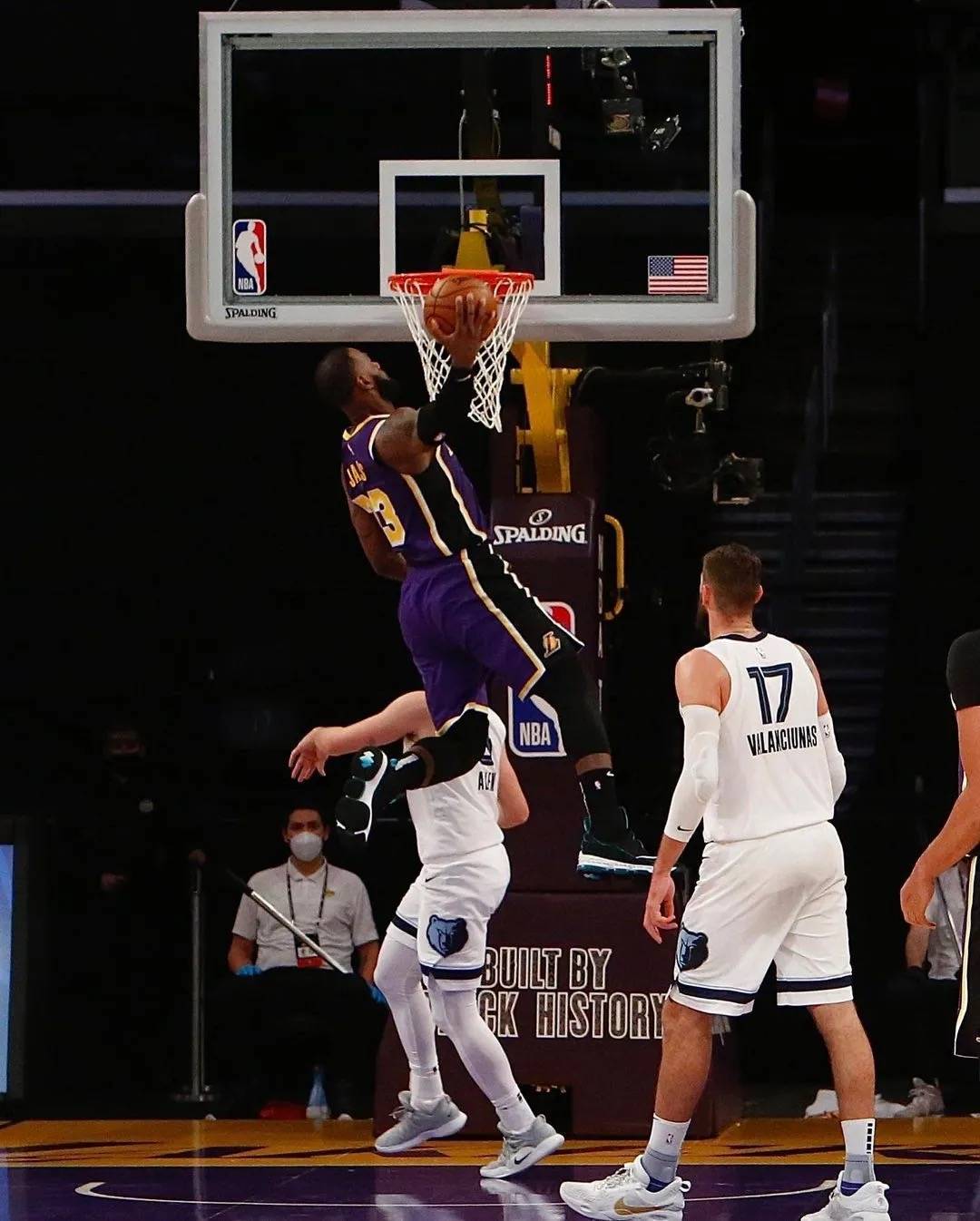 伯恩茅斯客场征服对手,实现两连胜势头猛涨 伯恩茅斯客场征服对手,实现两连胜势头猛涨