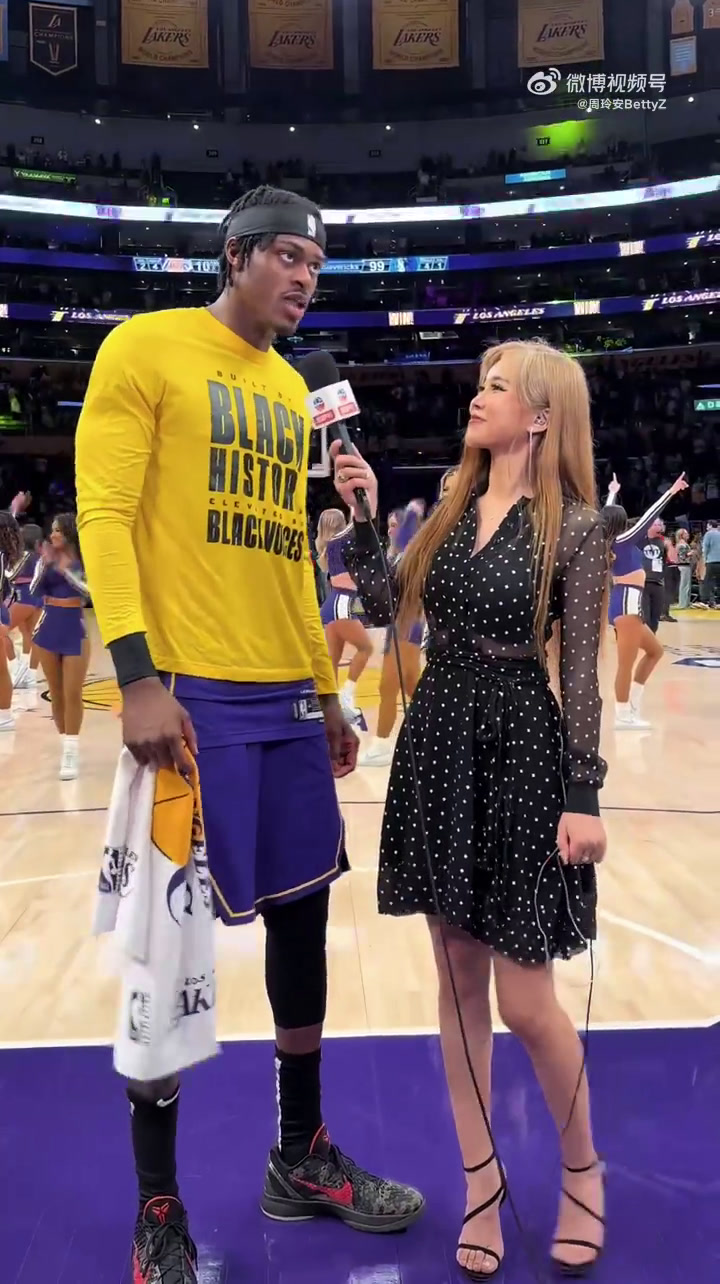 海德尔堡客场大胜,赢得欢呼 海德尔堡客场大胜,赢得欢呼