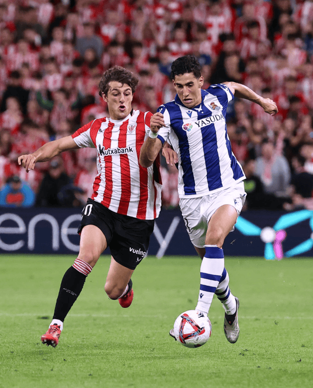 包含阿贾克斯淘汰皇家社会,闯入欧冠强的词条 包含阿贾克斯淘汰皇家社会,闯入欧冠强的词条