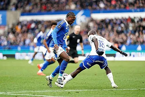 包含斯特拉斯堡足球俱乐部捉襟见肘的词条 包含斯特拉斯堡足球俱乐部捉襟见肘的词条