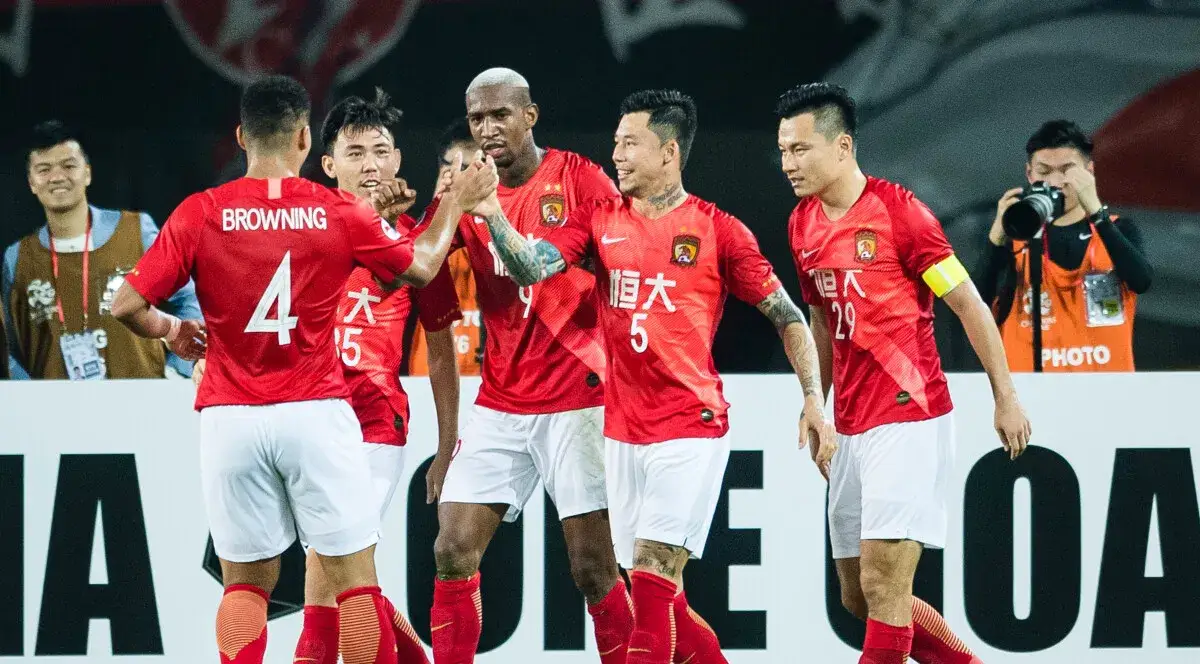 包含2021赛季中超20轮赛程出炉,广州队迎首发客战对手是身陷降级泥潭的球队的词条 包含2021赛季中超20轮赛程出炉,广州队迎首发客战对手是身陷降级泥潭的球队的词条