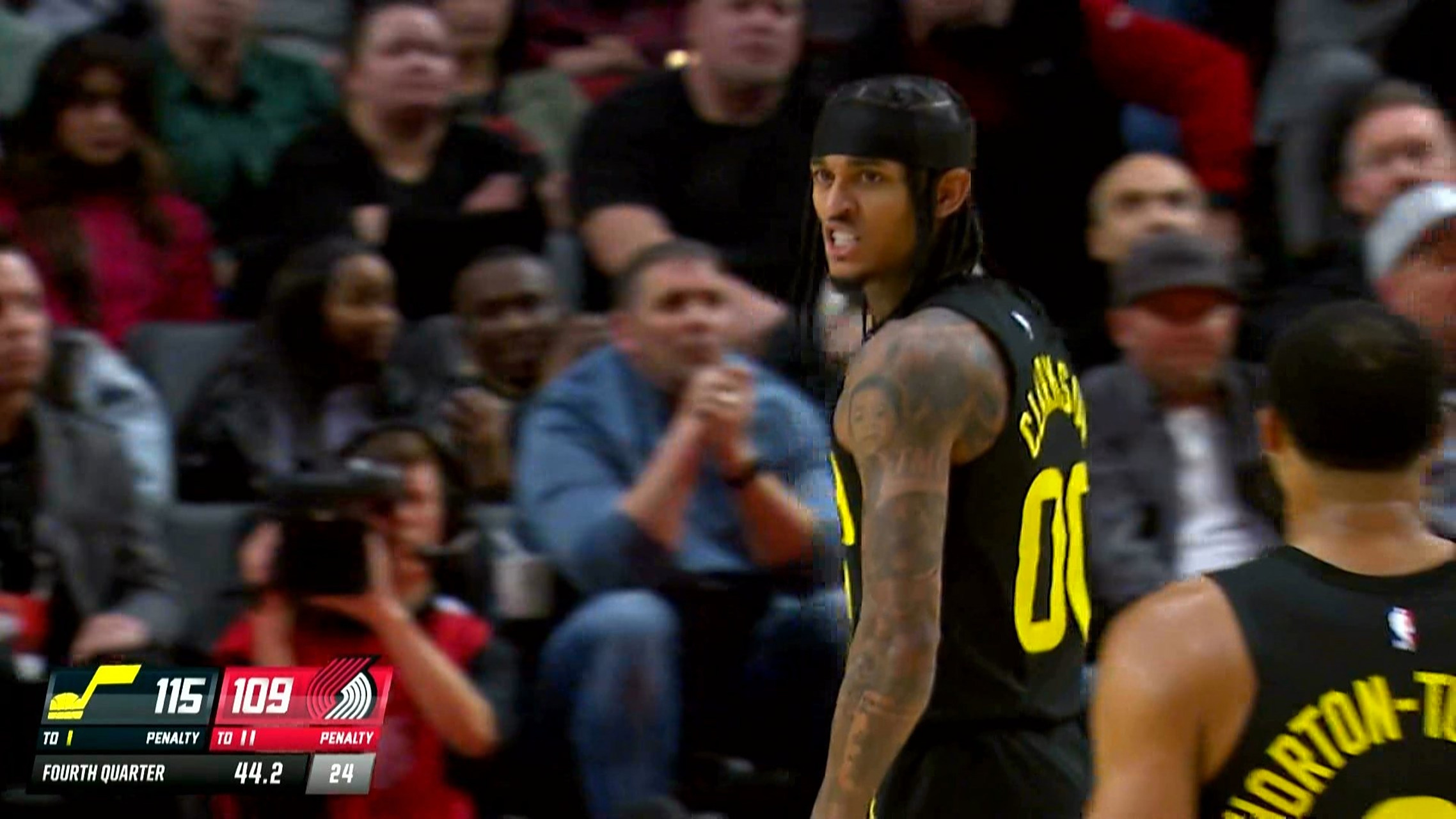 开拓者击败爵士，再遇失利