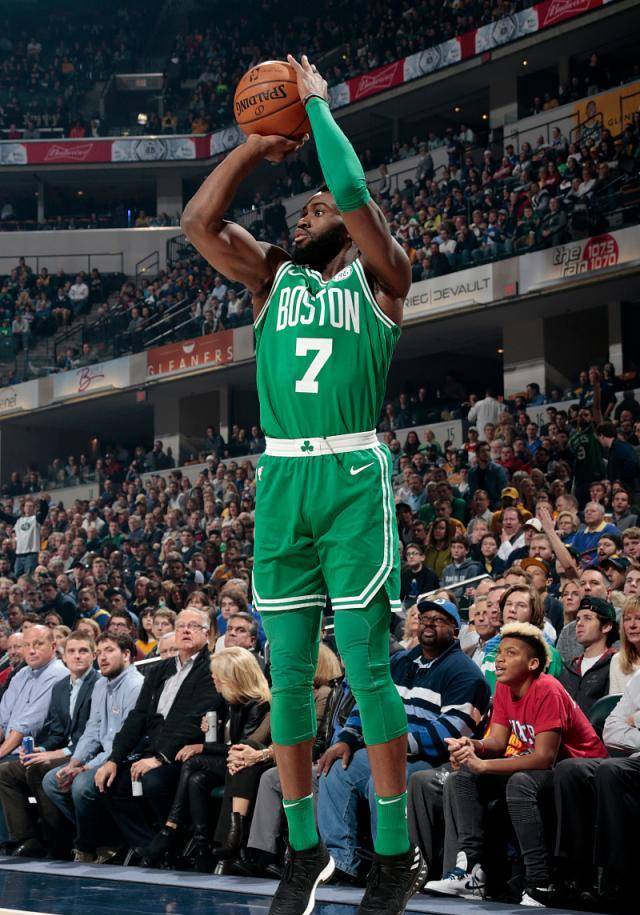 猛龙大胜凯尔特人,取得近期连胜 猛龙大胜凯尔特人,取得近期连胜